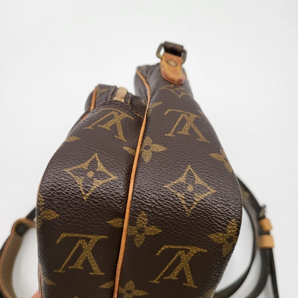 LOUIS VUITTON Monogram Canvas Amazone PM, Authentic w/COA. - Picture 16 of 16